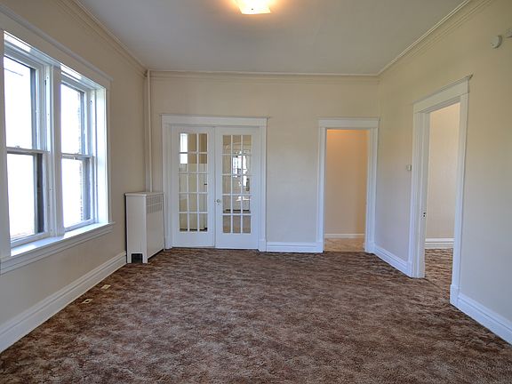 2nd image of 405 W Jefferson St