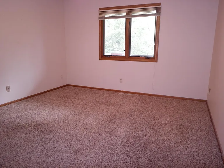 525 Spring Lane Dr — Photo 14