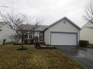 524 Candleglow Rd, Blacklick, OH 43004