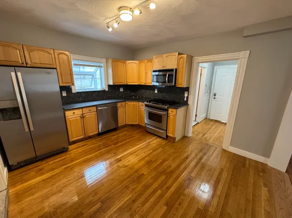 35 Cameron Ave, Somerville, MA