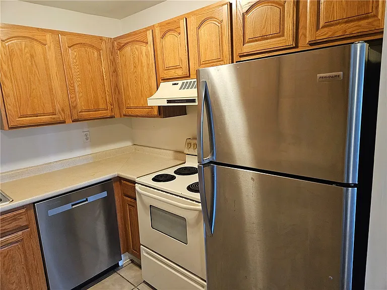 1305 Walnut St #B — Photo 11