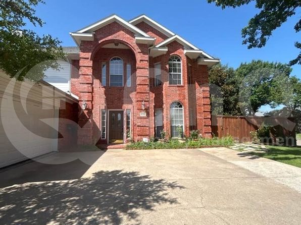 402 Baltusrol Cir