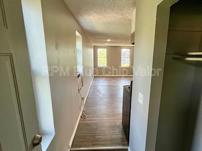 514 Oliver St — Photo 6
