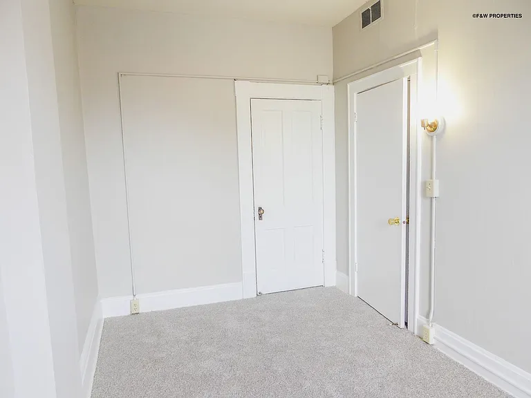 364 372 Sycamore 684 #686 — Photo 25