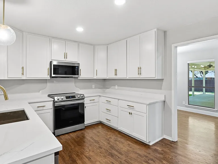 306 Dove Creek Trl — Photo 10