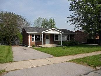 1st image of 565 Folkstone Dr