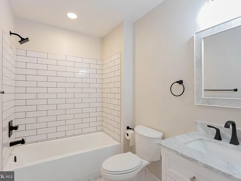 22 Stone Manor Ct #22 — Photo 22