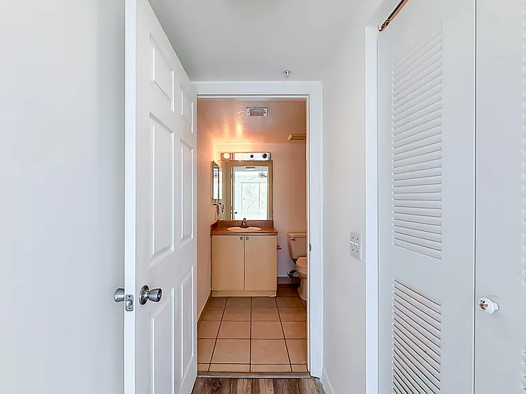 1119 Villa Ln #1119 — Photo 37