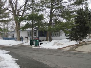 628 Glen Park Rd, River Falls, WI 54022