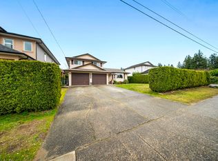 11854 Blakely Rd, Pitt Meadows, BC V3Y1H5