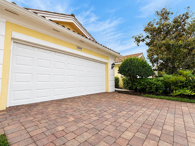 28869 Vermillion Ln — Photo 34