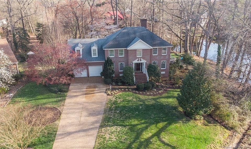 1st image of 238 Lakewood Park Dr