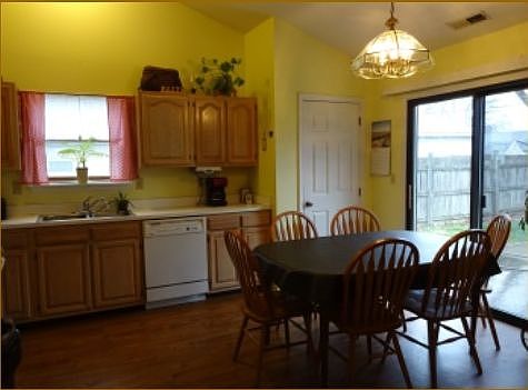 5th image of 4309 Hillside Dr