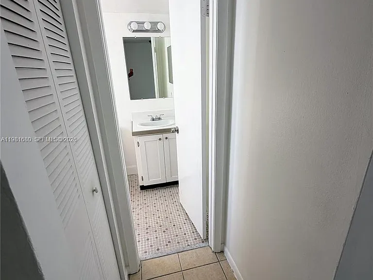 2001 Bay Dr #204 — Photo 10