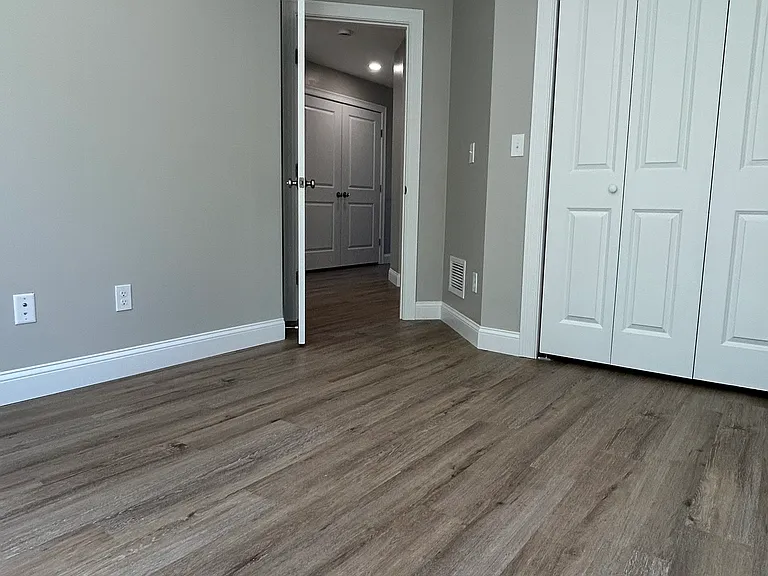Brand New Luxury Townhomes | 3 BR | 2.5 BA | Garage | Private Patio | Near Exit 7 & Freetown Line — Photo 33