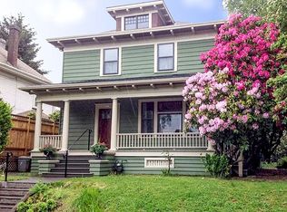 2115 NE Couch St, Portland, OR 97232