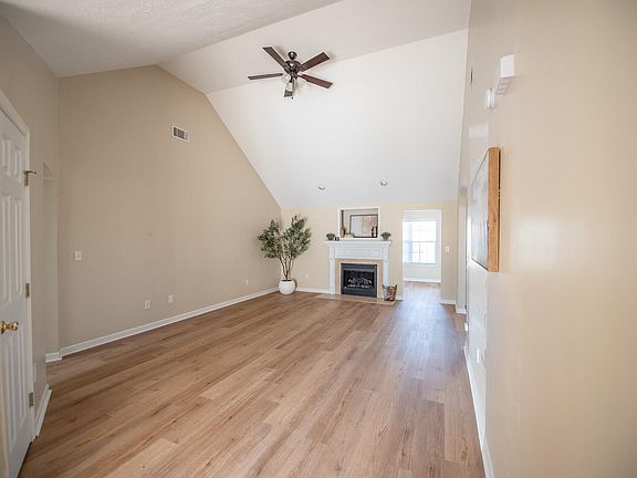 4th image of 1022 Leigh Lake Road