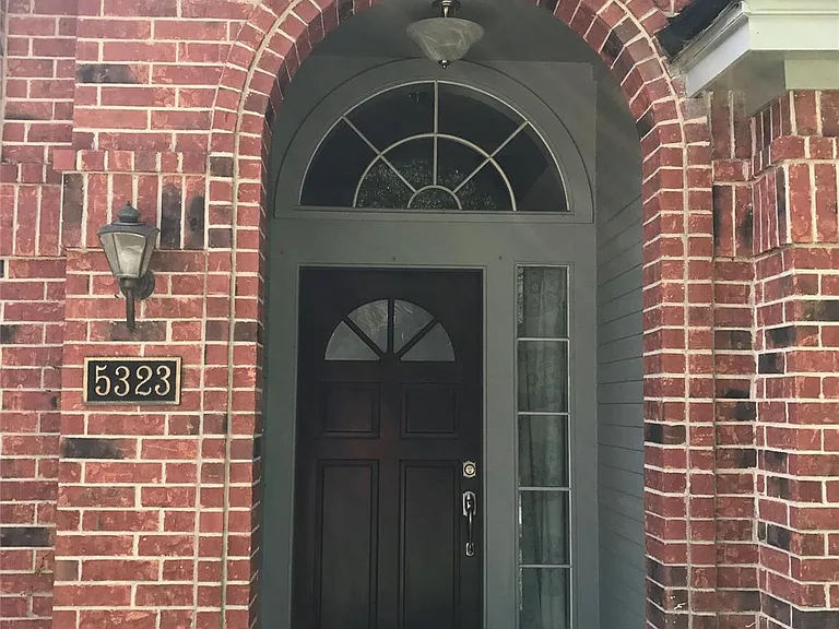 5323 Arbor Bridge Ct — Photo 3
