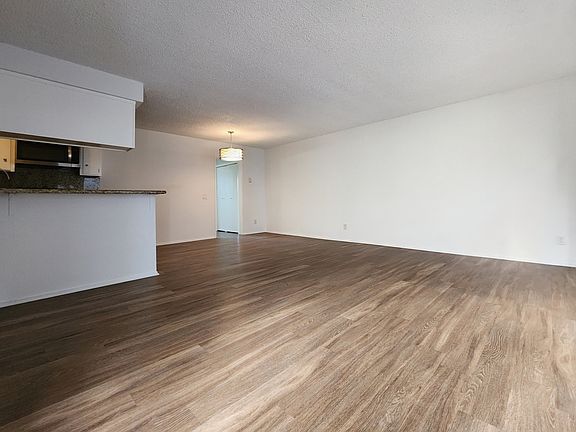 5th image of 1424 15th St APT 3