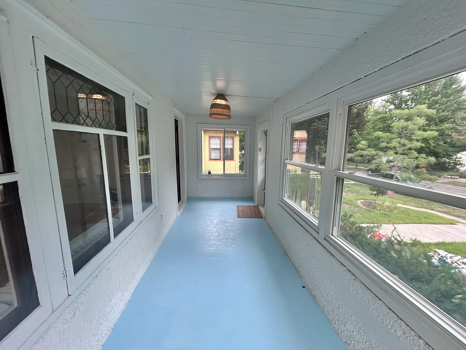 3 bed, 1691 sqft, $3,200 — Photo 2