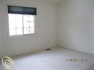 307 Texknoll Dr, Brighton, MI