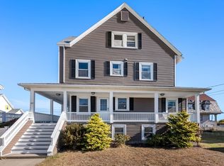 122 Manomet Ave, Hull, MA 02045