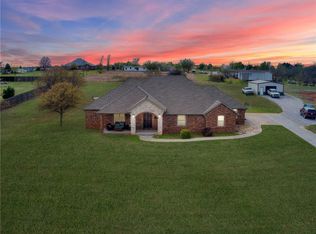 1016 Lake Front Dr, Blanchard, OK 73010