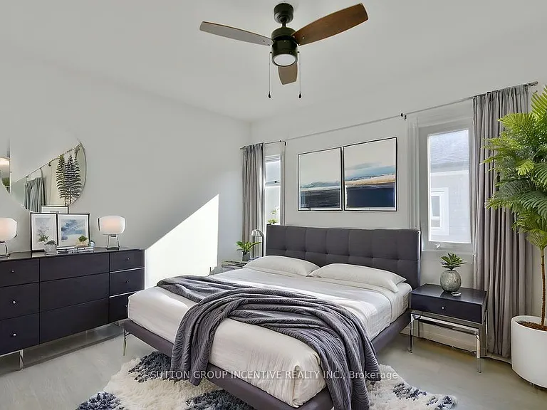 1556 Houston Ave — Photo 44