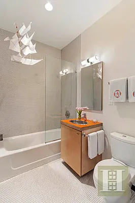 Rented by Halstead Real Estate | media 28