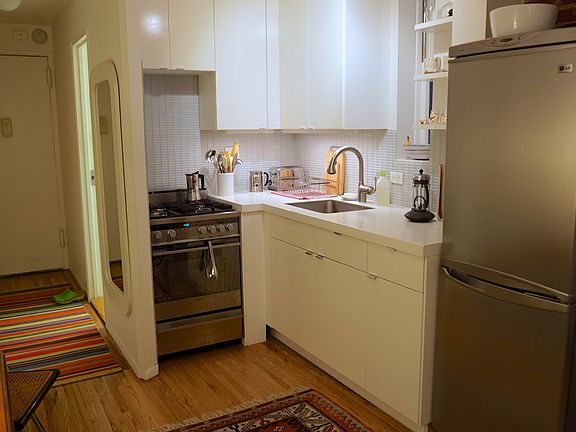 3rd image of 15 Jones St APT 3G