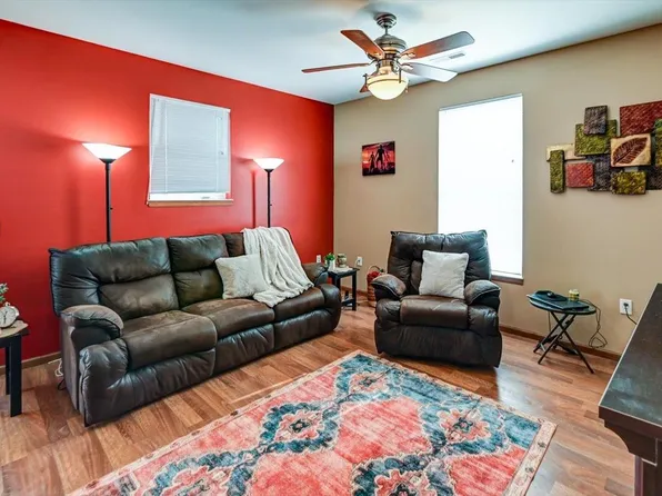 141 Metro Terrace #202, Madison, WI 53718