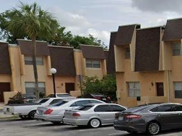 5653 Blueberry Court #2, Fort Lauderdale, FL 33313