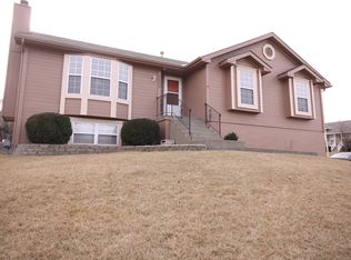 6852 N Crystal Ave, Kansas City, MO 64119