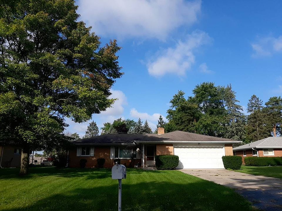 1st image of 2689 Lochmoor Pl