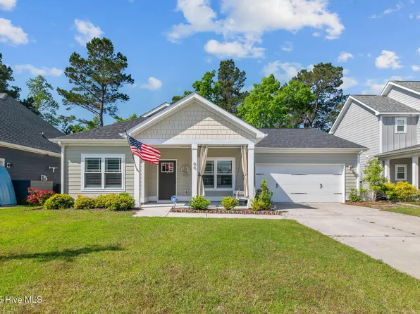 46 E Cloverfield Lane, Hampstead, NC 28443