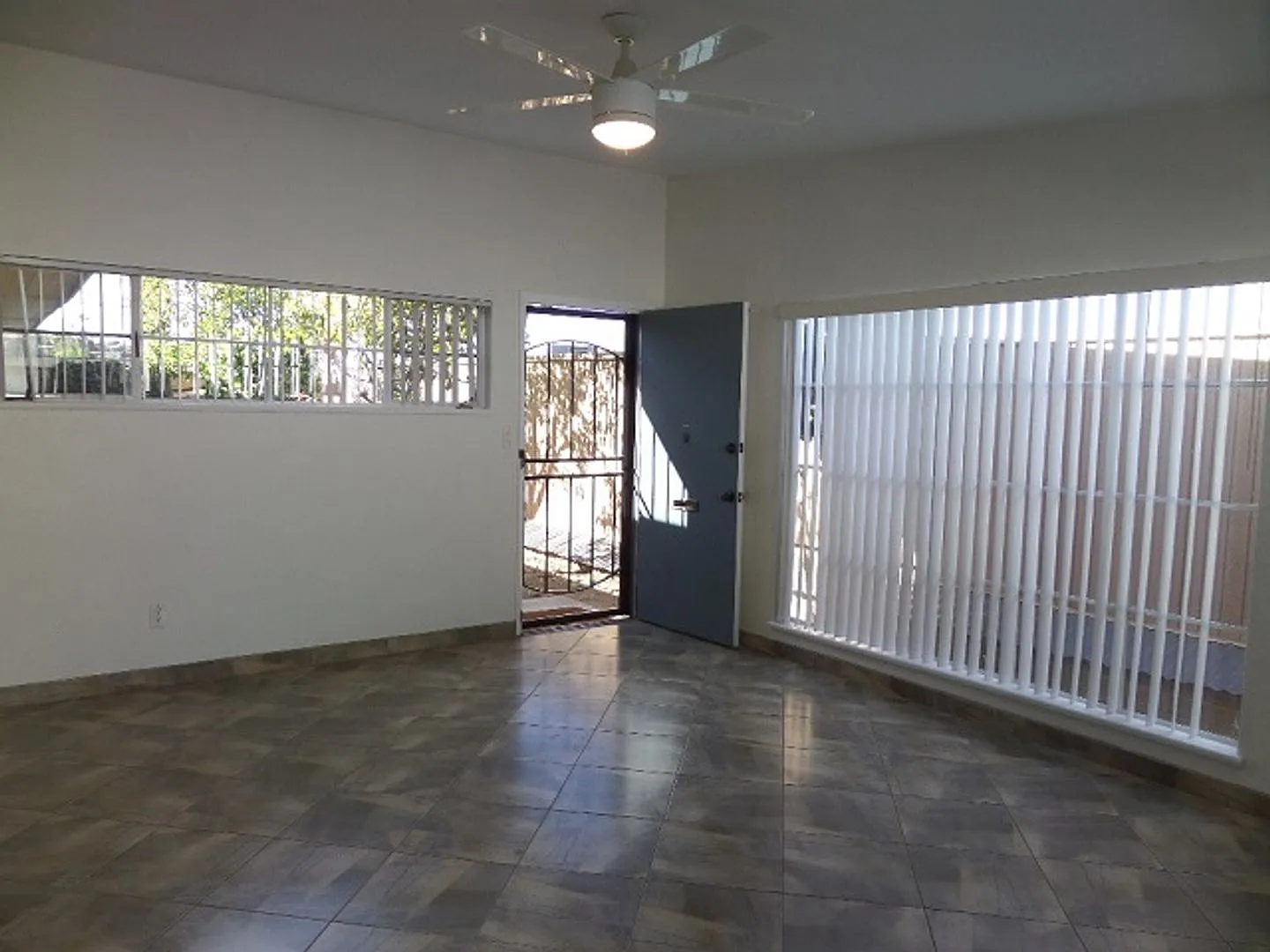 1 Bed/1 Bath Single Story Apartment in La Mesa — Photo 3