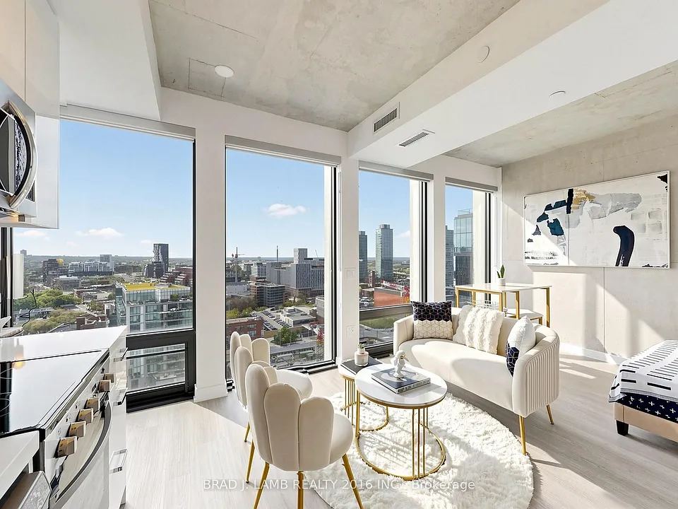284 King St E #1308
