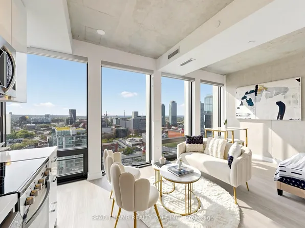 284 King St E, Toronto, ON