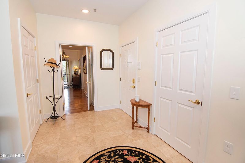 5th image of 79 Railroad Place #301