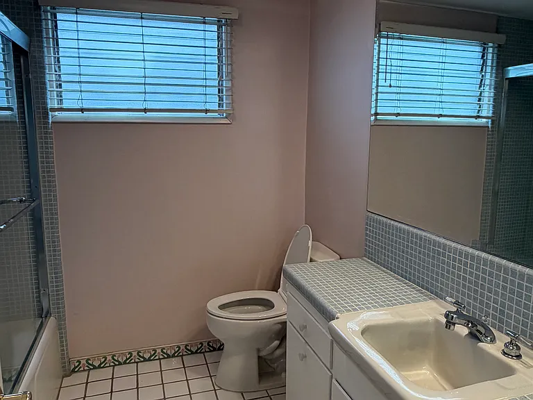 681 S Orange Grove Blvd #2 — Photo 10