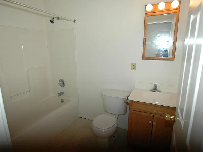 706 Mifflin St #304 — Photo 6