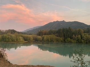 657 Falls Rd #80, Morton, WA 98377