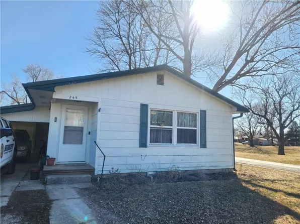 245 W 5th St, Adrian, MO 64720