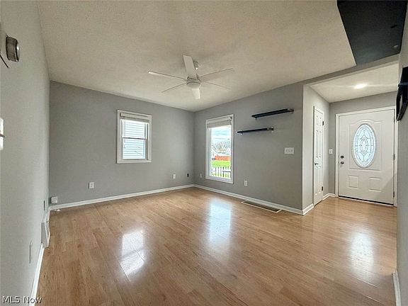 2nd image of 4515 Pershing Ave