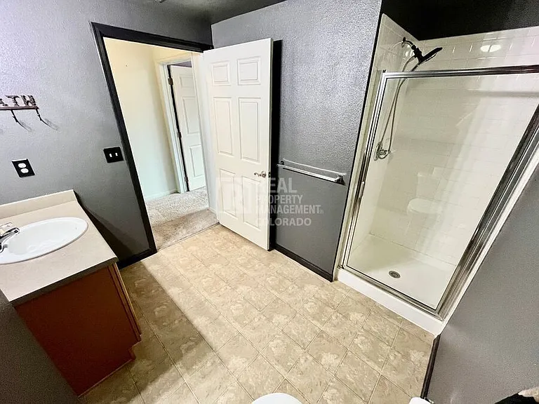 503 Lucca Dr — Photo 16