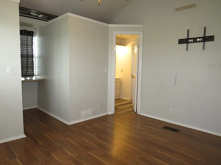 4657 S Bonnie Brae St — Photo 29