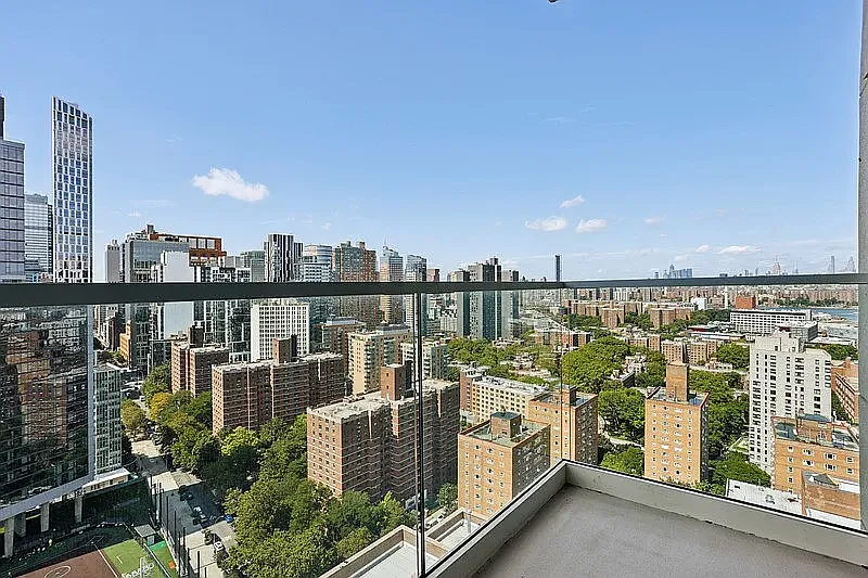 240 Willoughby Street — Photo 3