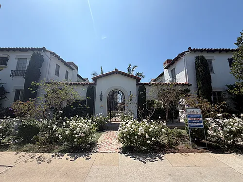 1047 S Orange Grove Ave #1 Photo 1