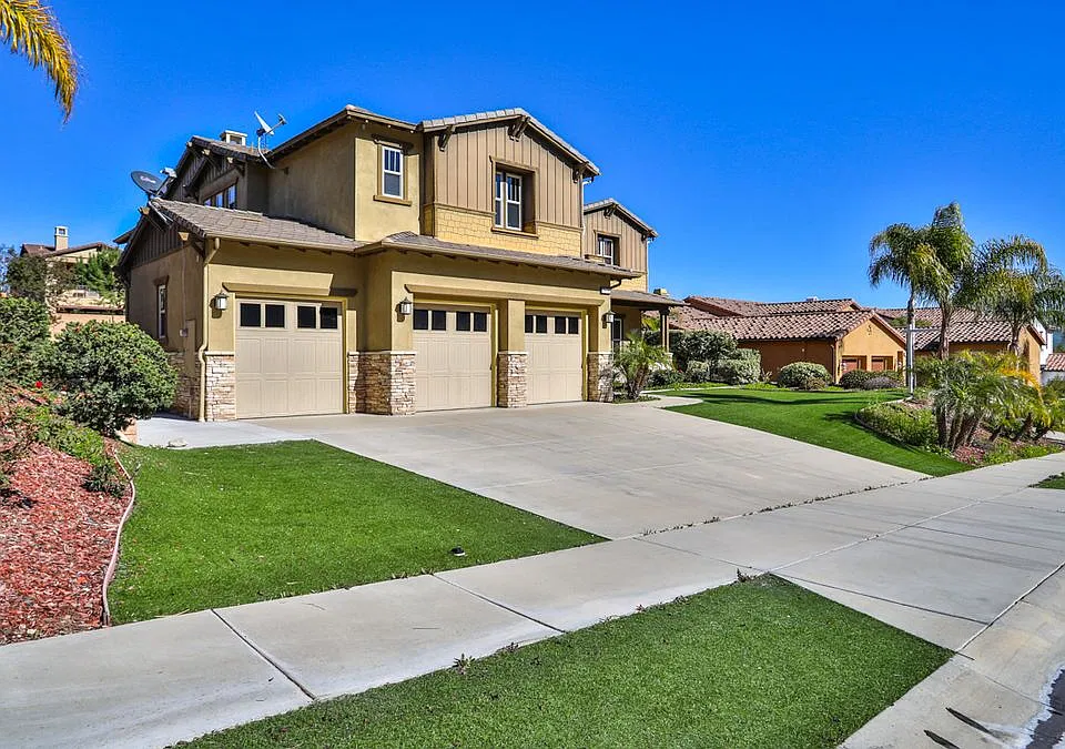 8134 Sunset Rose Dr
