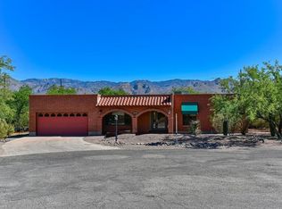 9043 E Cottontail Way, Tucson, AZ 85749